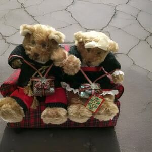Gemmy musical Bear on Couch Couple Moves with Gifts 90s Vintage